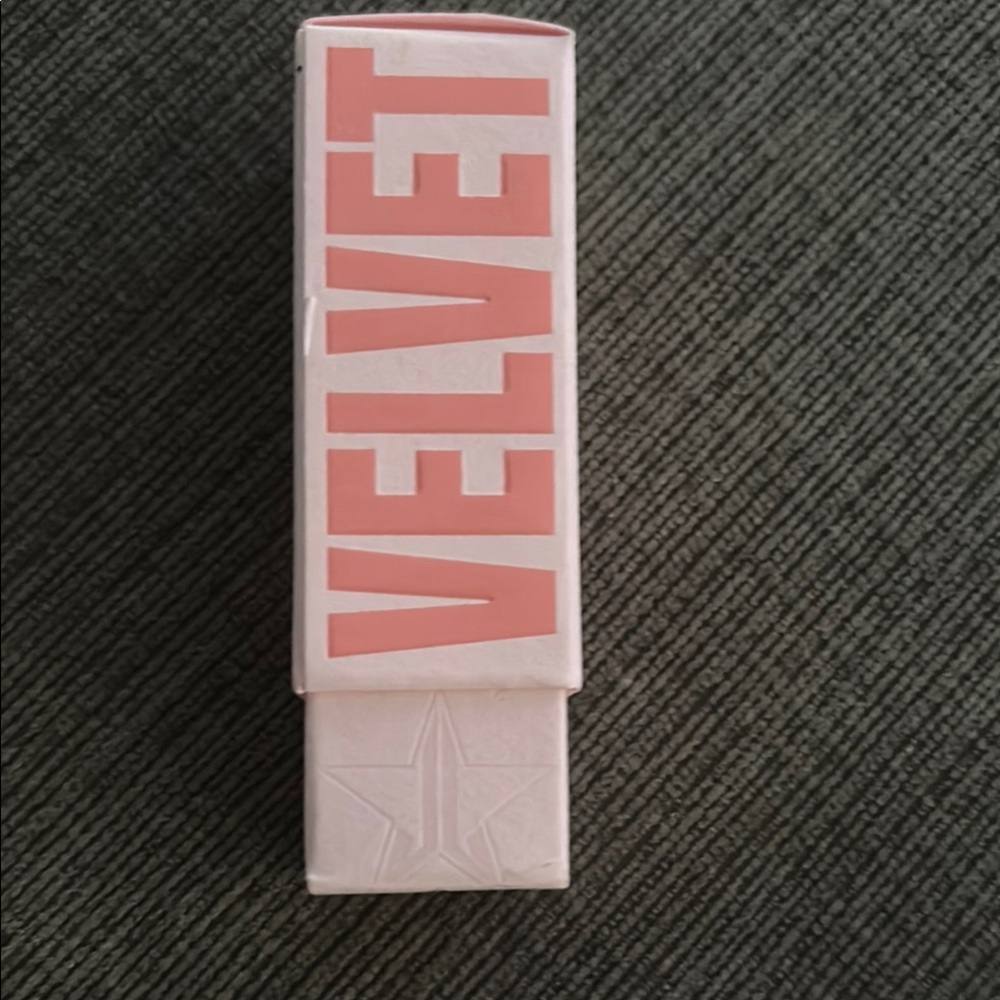 Velvet Pink Lipstick Smooth Finish
